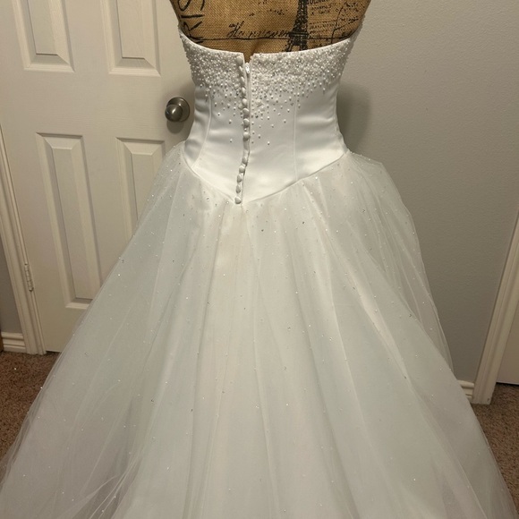 Wedding dress- size 6 - ball gown- strapless- pearls/rhinestones by Mori Lee - Picture 5 of 9